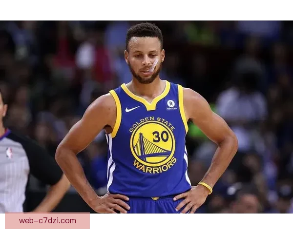 专注串联库里十九分十一助领胜 专注串联库里十九分十一助领胜