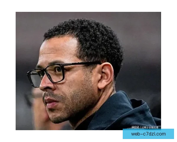 安德雷懂罗塞尼尔风格蓝军夺冠 安德雷懂罗塞尼尔风格蓝军夺冠